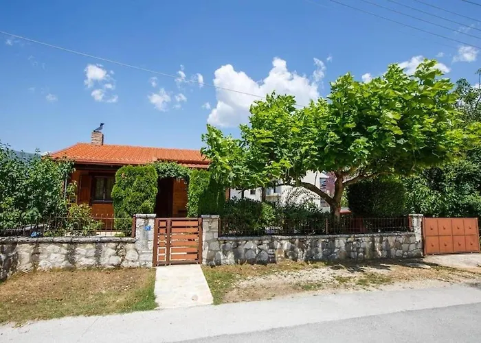 Wooden House In Ioannina